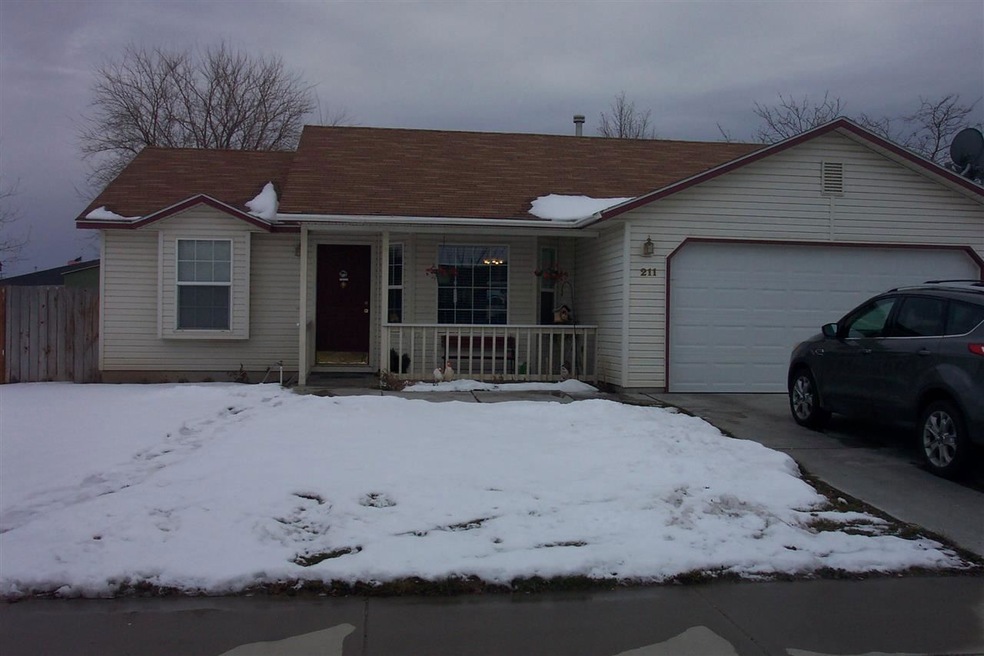 211 School Ave, Nampa, ID 83686 - photo 1