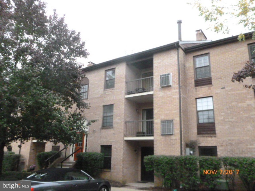 210 Washington Place unit 10, Chesterbrook, PA 19087 - photo 1