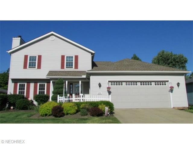 Awesome 4 Bedroom Colonial w/1st Floor Bedroom & F