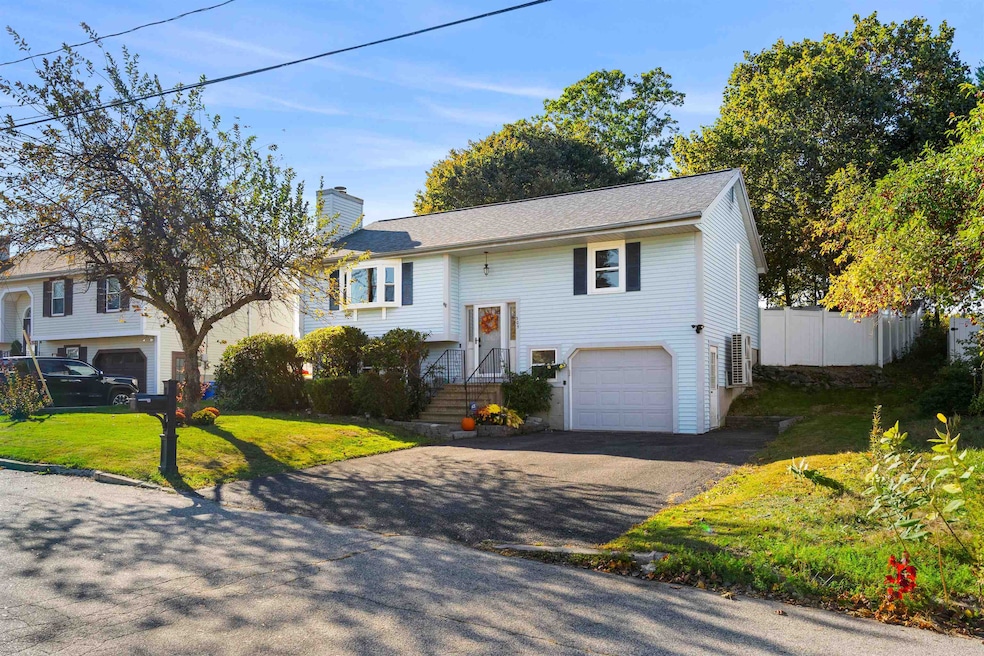 305 Trolley St, Manchester, NH 03103 - photo 1