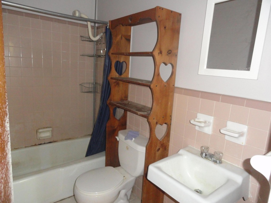 34 Chickasaw St, Laurel, MS 39440 - photo 1