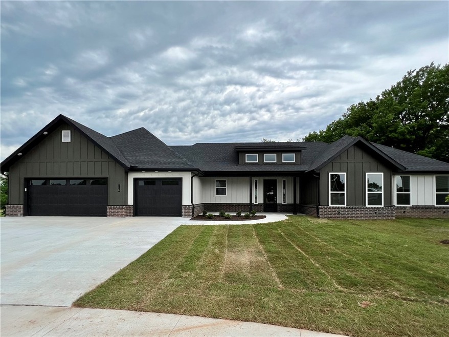 210 Mueller Way, Prairie Grove, AR 72753 - photo 1