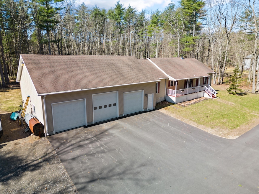 10 Wildberry Ln, Saco, ME 04072 - photo 1