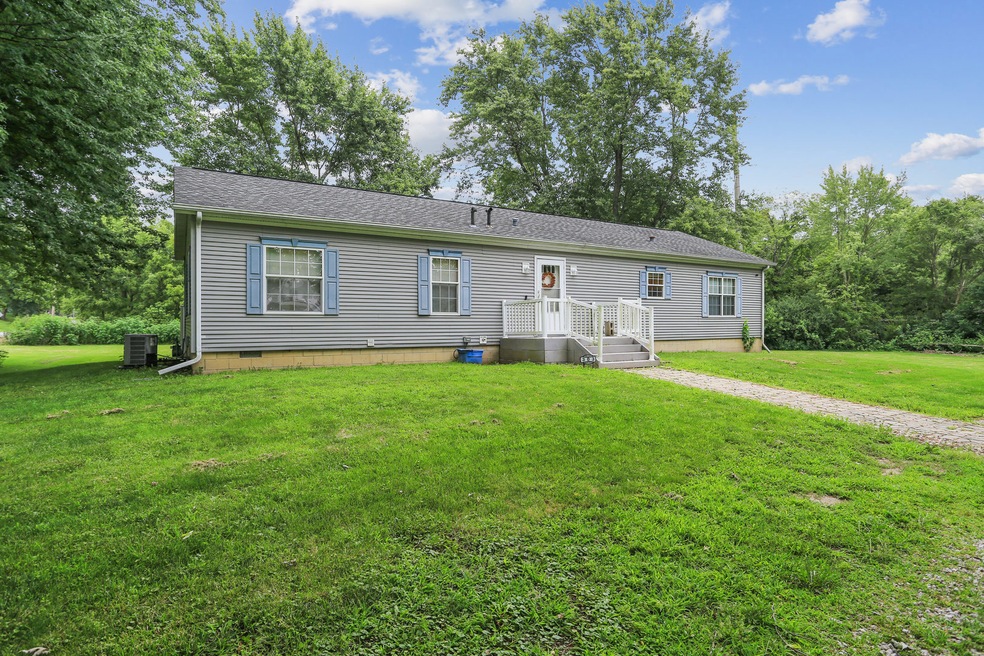 303 E Main St, Camargo, IL 61919 - photo 1
