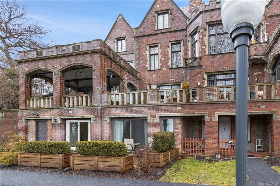 3 Beecher Ln unit 1A, Peekskill, NY 10566 - photo 1