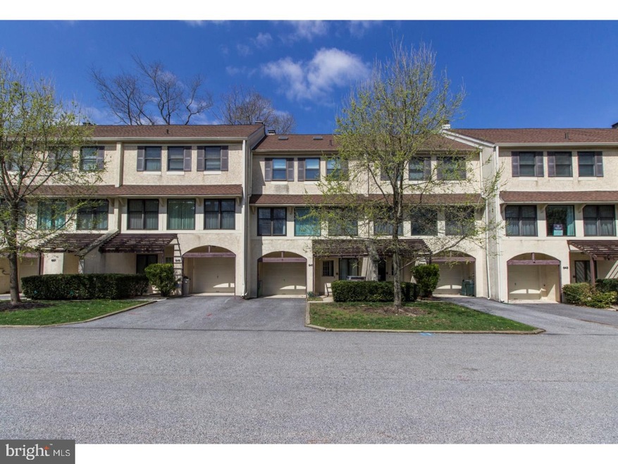 647 Niblick Ln unit 21, Wallingford, PA 19086 - photo 1