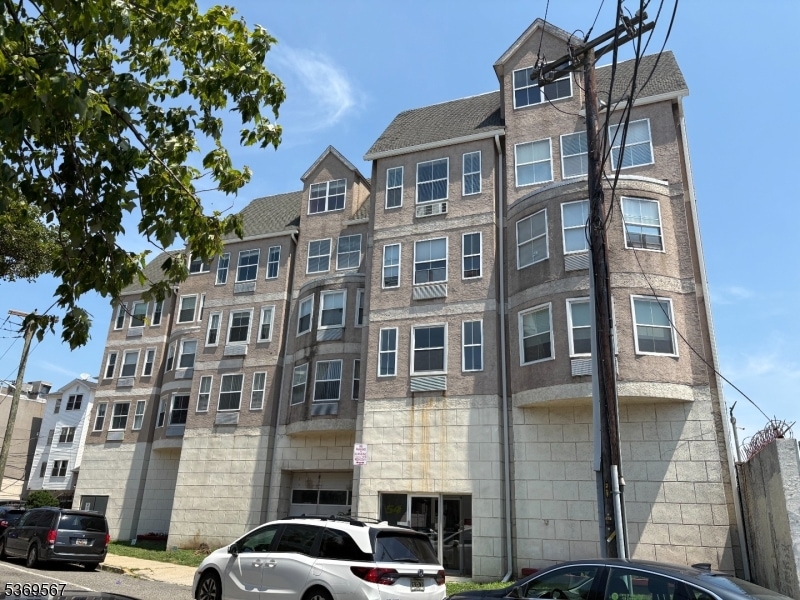 56-60 Ferguson St unit N3, Newark, NJ 07105 - photo 1