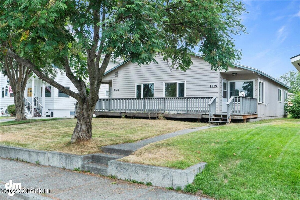 Duplex Street View