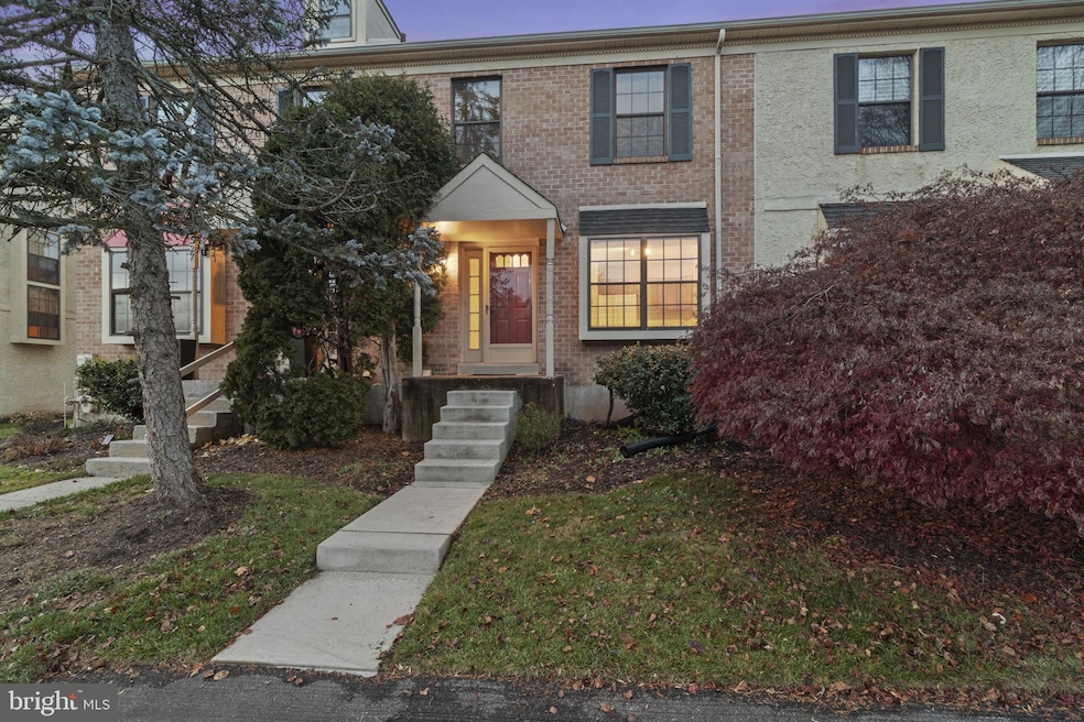 525 Bassett Ln unit 84, Norristown, PA 19403 - photo 1
