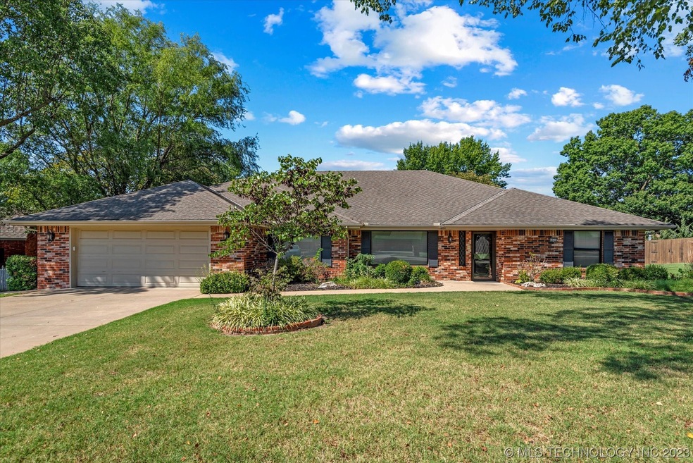 2524 SE Vicksburg St, Bartlesville, OK 74006 - photo 1