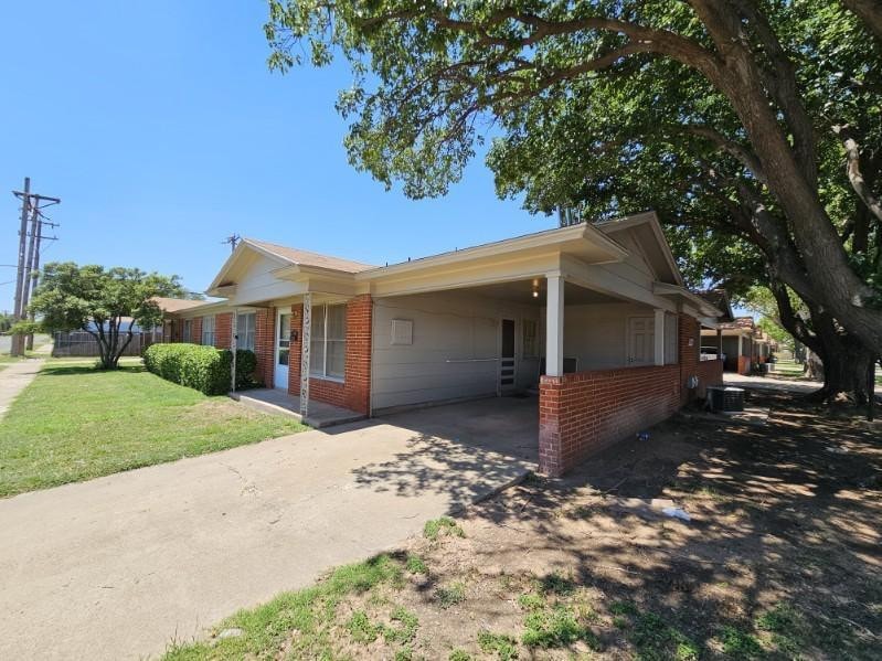 4201 50th St unit A, Lubbock, TX 79413 - photo 1