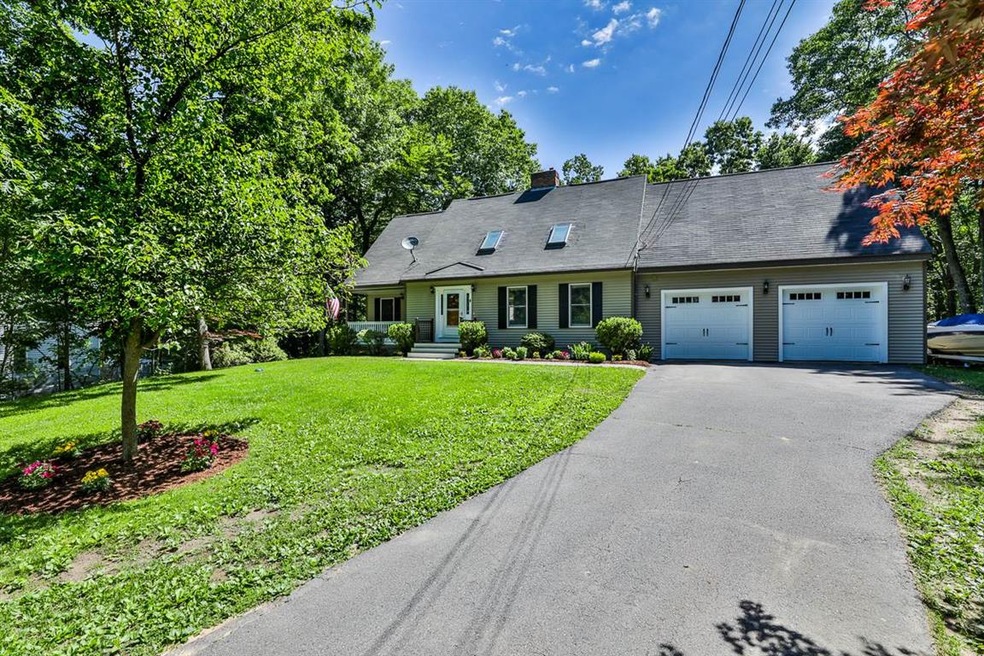 4 Stickney Rd, Atkinson, NH 03811 - photo 1