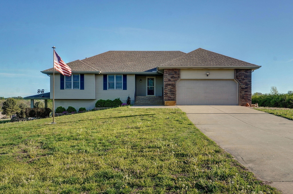 10071 W Farm Rd 48-24 (2)