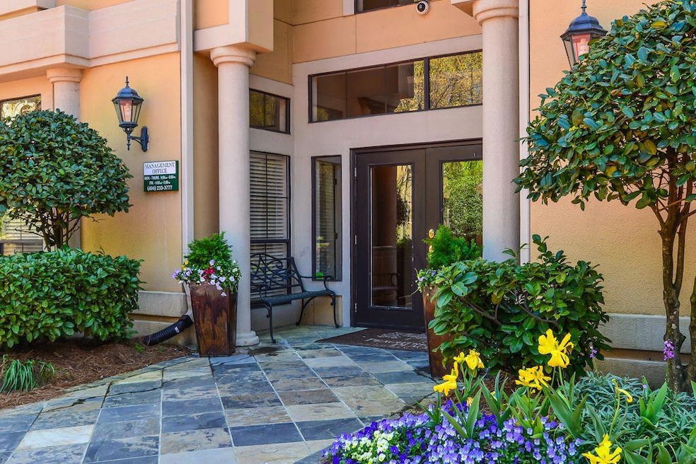 3777 Peachtree Rd NE unit 932, Brookhaven, GA 30319 - photo 1