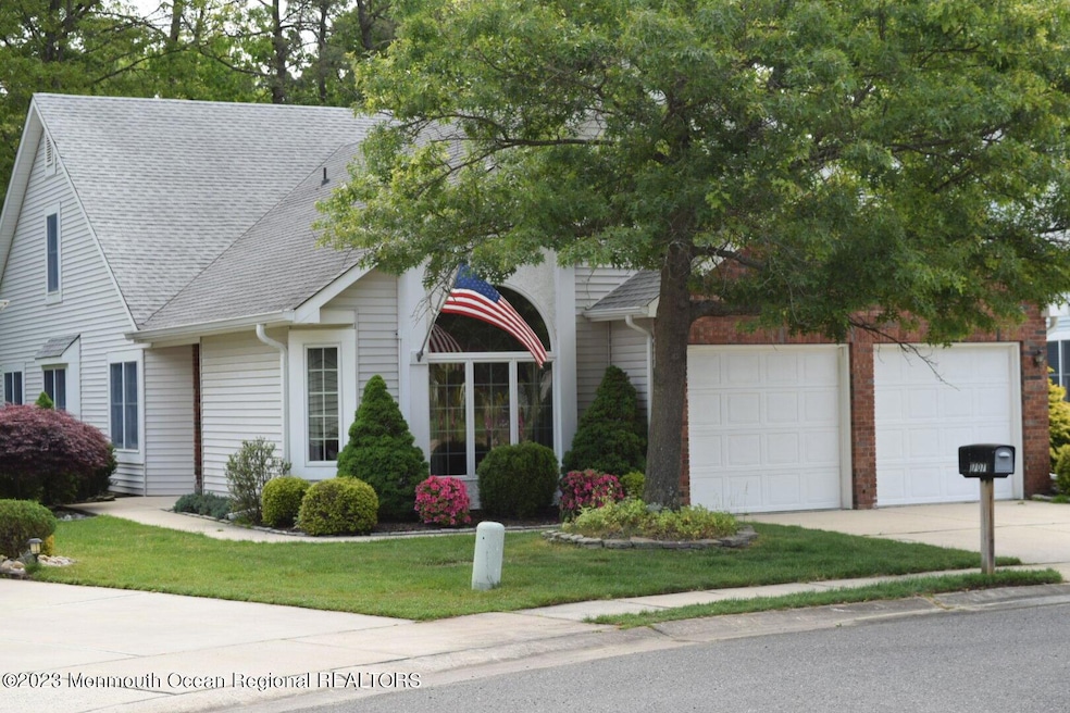 1707 Lacebark Ct, Toms River, NJ 08755 - photo 1