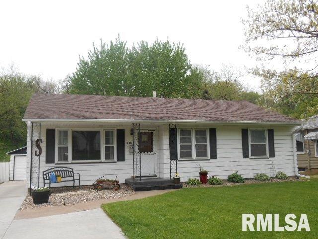 504 Waverly Rd, Davenport, IA 52804 - photo 1