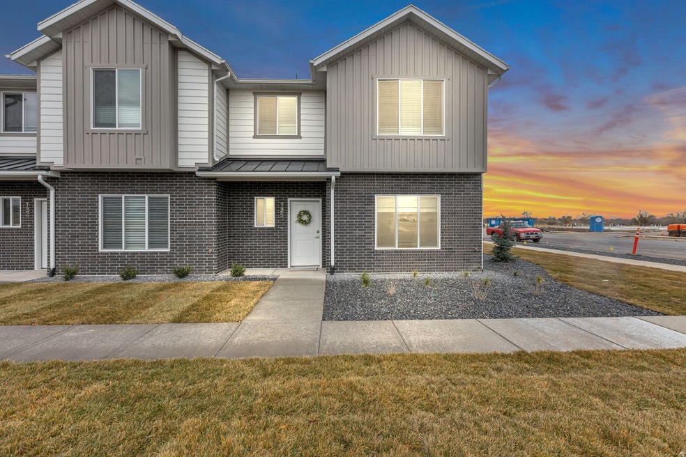 310 E 1650 N unit 133, North Ogden, UT 84404 - photo 1