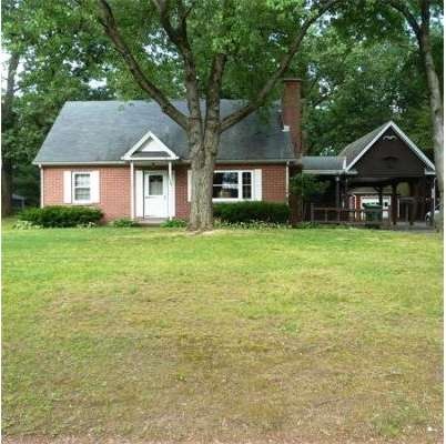 207 Telegraph Ave, Chicopee, MA 01020 - photo 1