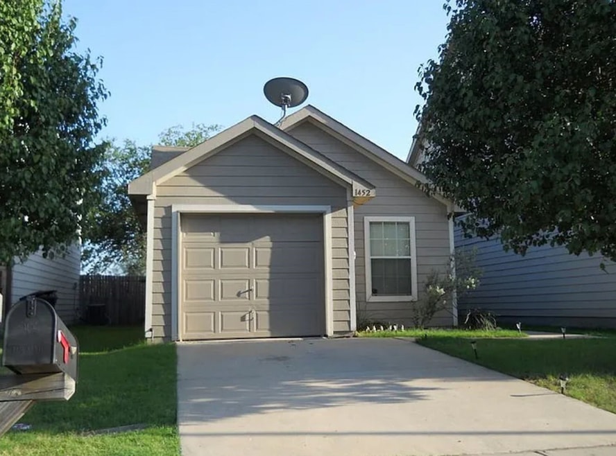 For Rent $1,595/month
