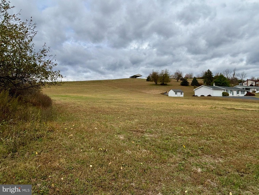 14 Holly Dr, Hamburg, PA 19526 - photo 1