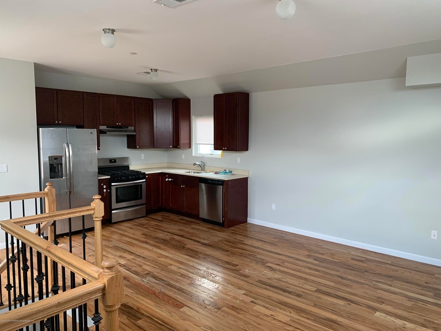 32 Seaview Ave unit 2, Staten Island, NY 10304 - photo 1