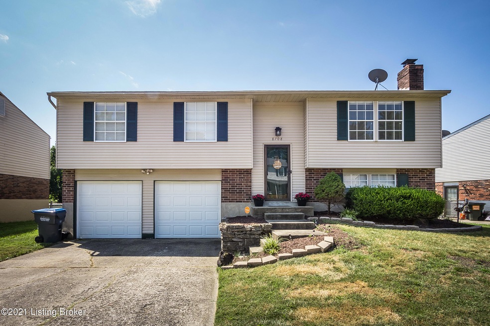 8708 Redcoat Court-01