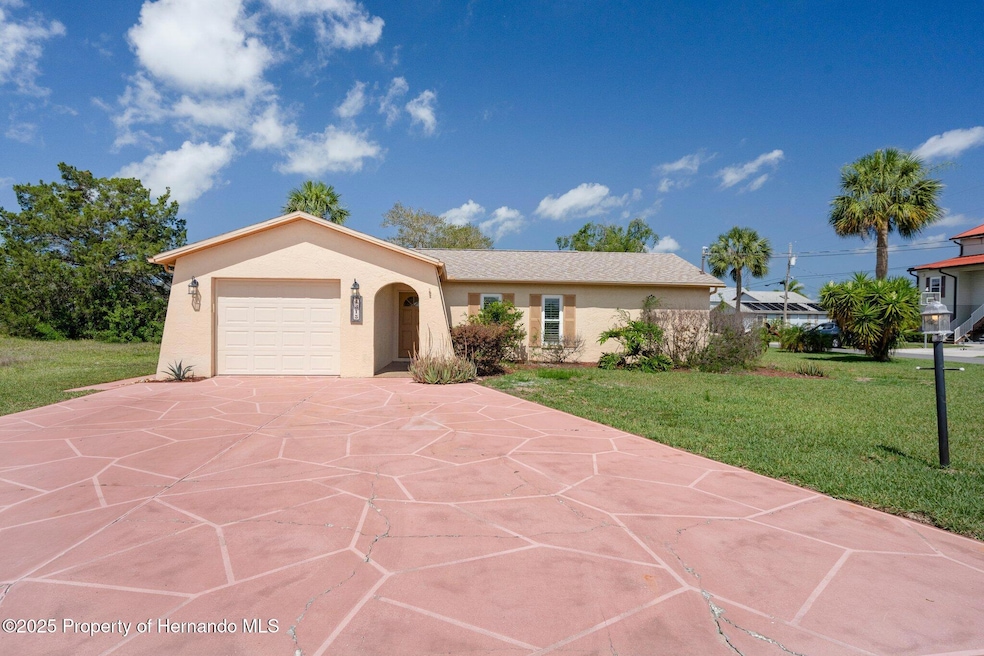 12-web-or-mls-M7305243