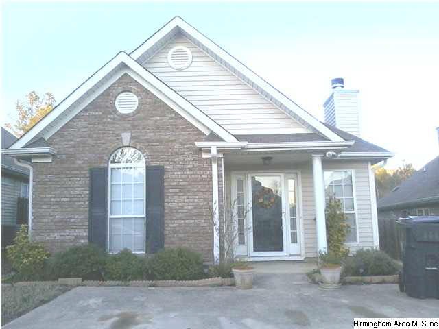 404 Camden Cove Cir, Calera, AL 35040 - photo 1