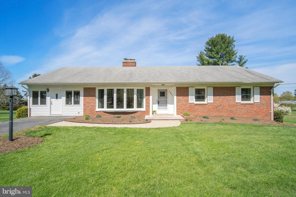 9821 Watkins Rd, Gaithersburg, MD 20882 - photo 1