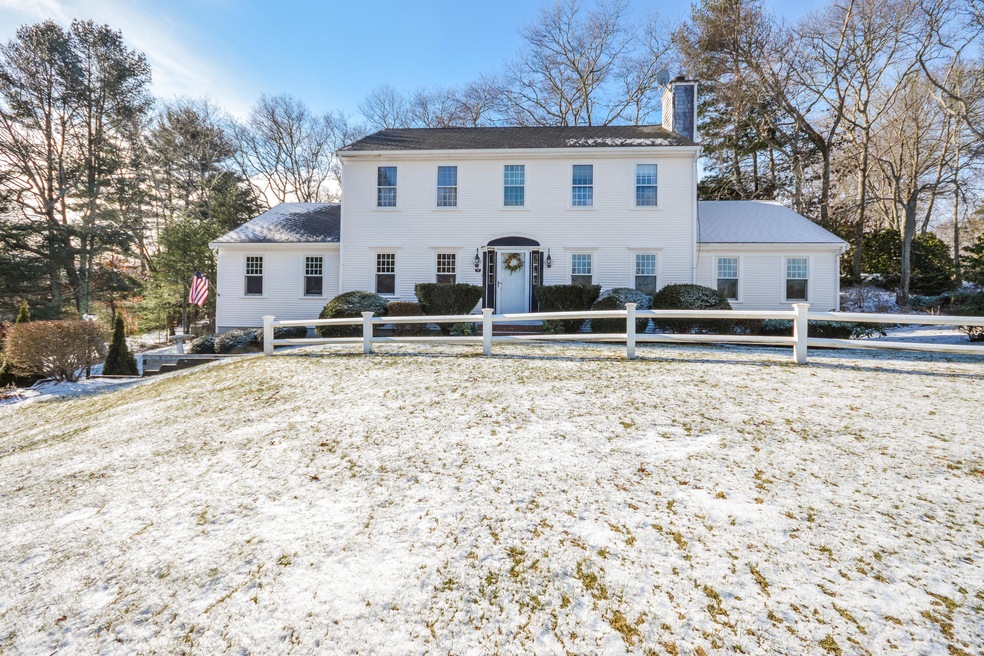 27 Moon Compass Ln, Sandwich, MA 02563 - photo 1
