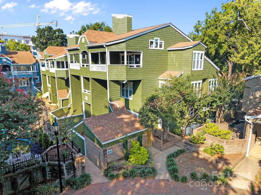 For Rent $2,600/month