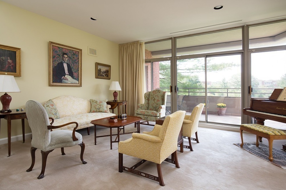 99 Florence St unit 203A, Chestnut Hill, MA 02467 - photo 1