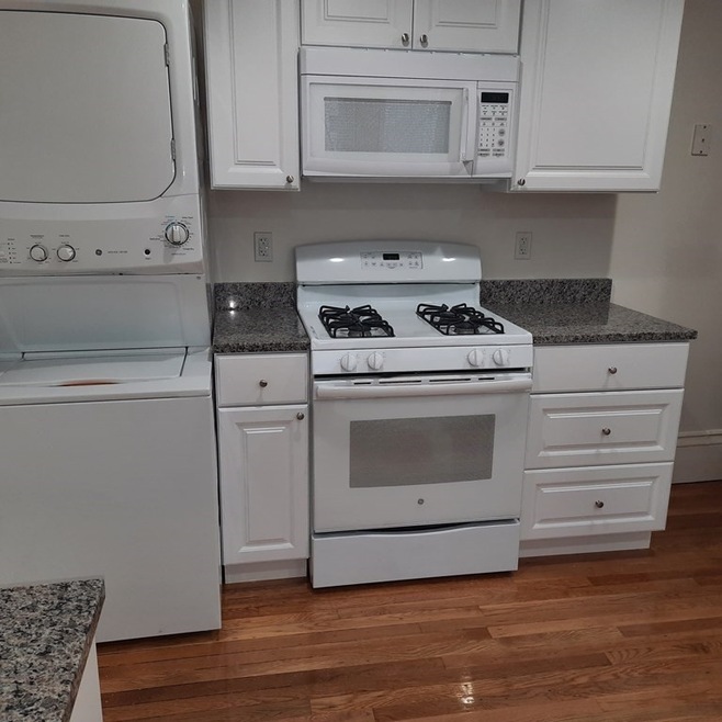 44 Warren Ave unit 2, Woburn, MA 01801 - photo 1