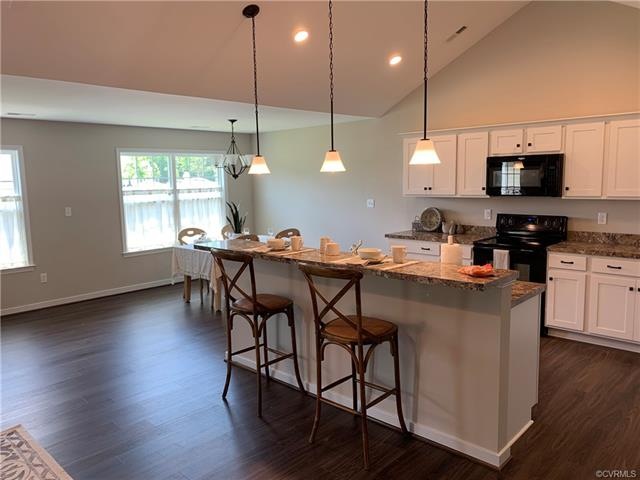 428 Sara Ct unit 3, Aylett, VA 23009 - photo 1