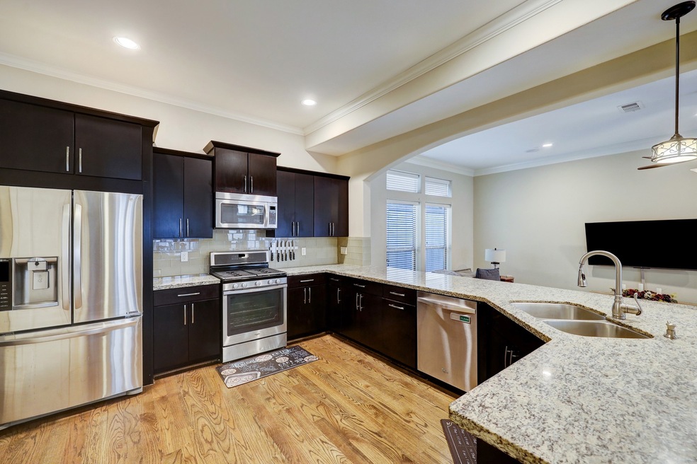 Welcome to 1613 W 24th St. Unit B Located in the h