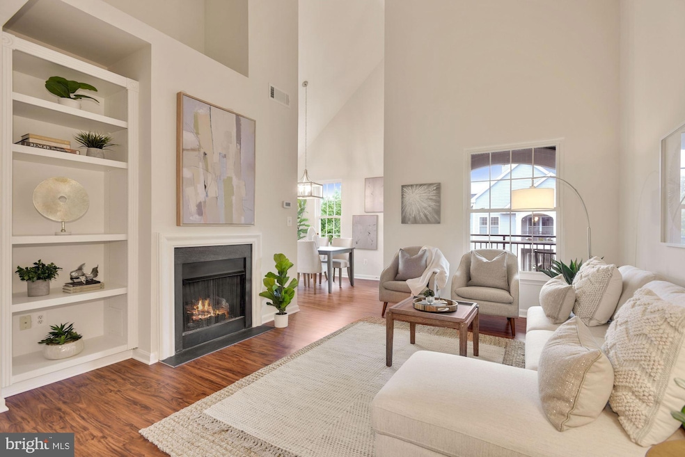 46602 Ellicott Square unit 301, Sterling, VA 20165 - photo 1