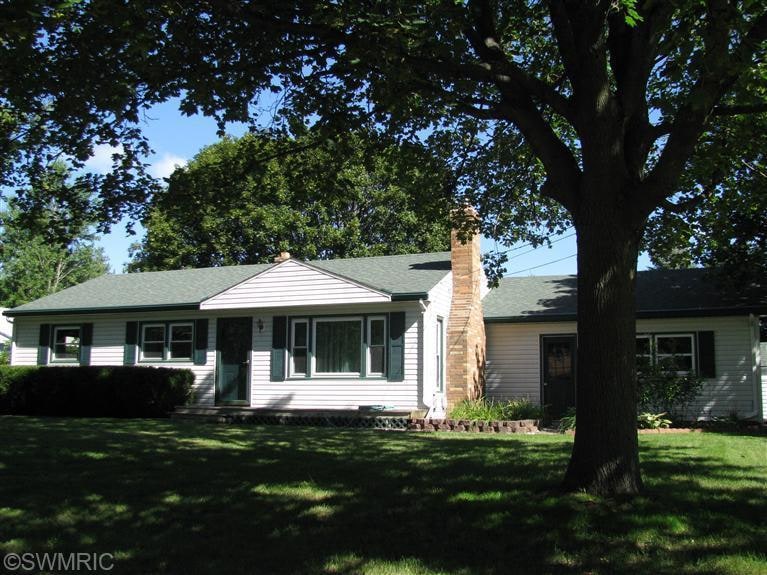 2214 Mapleview Ave, Portage, MI 49024 - photo 1