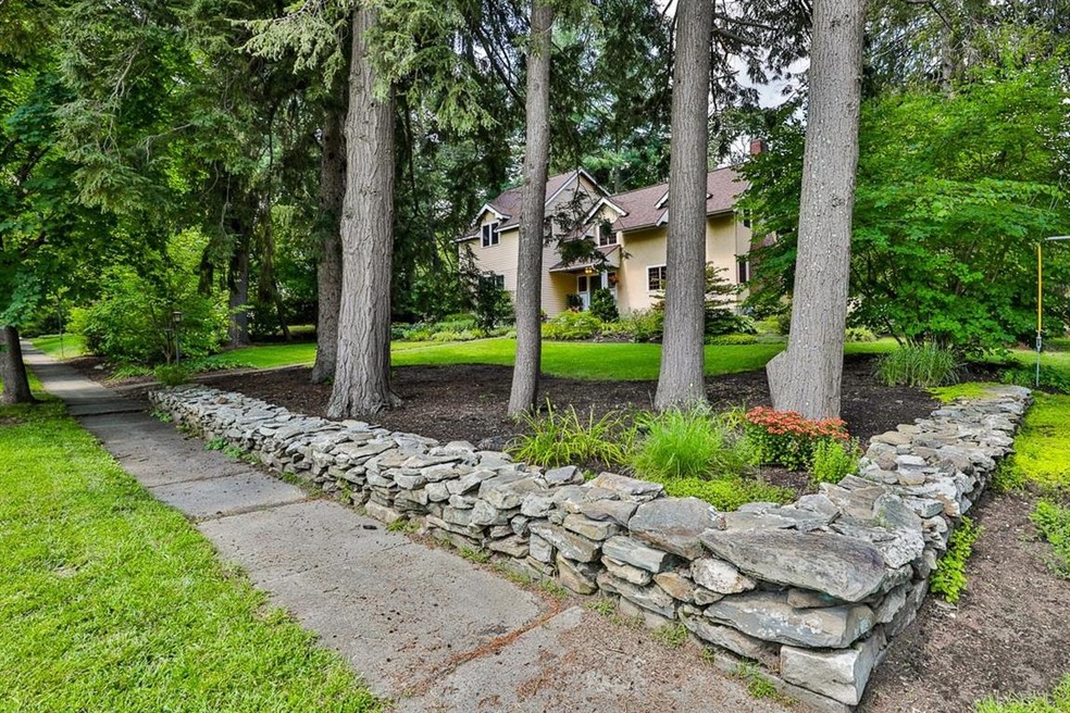 7 Columbia Ave, Nashua, NH 03064 - photo 1