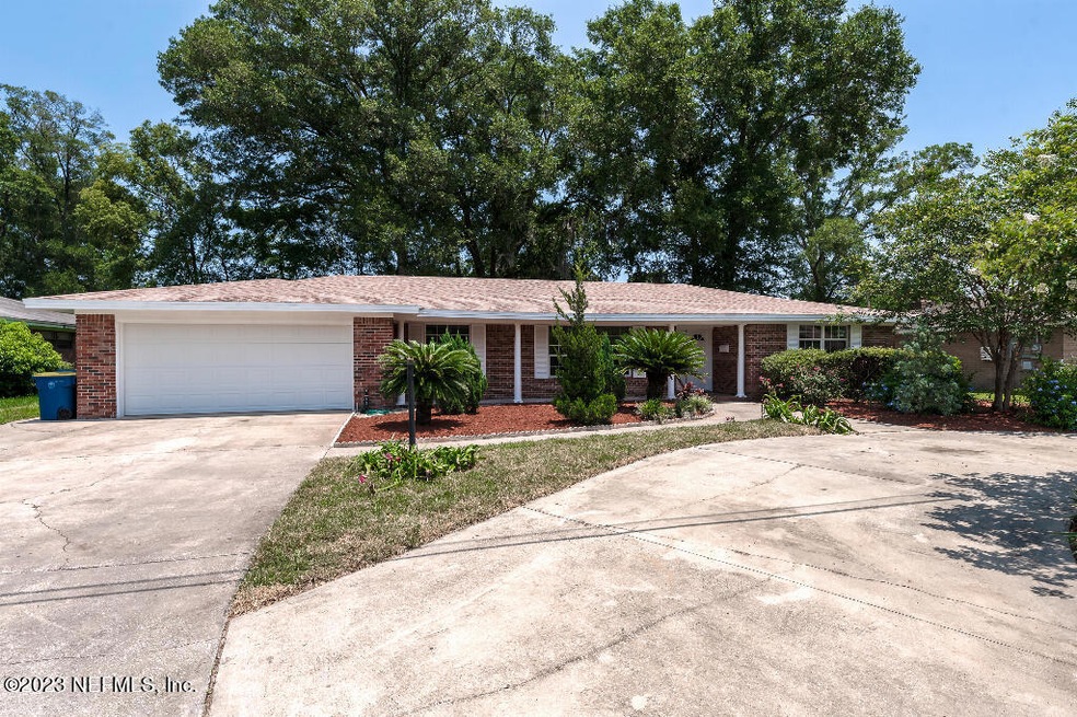 1005 Parkridge Cir E, Jacksonville, FL 32211 - photo 1