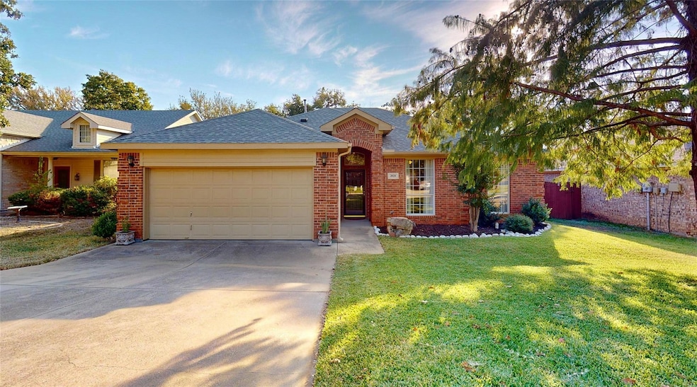 3929 Kirby Dr, Denton, TX 76210 - photo 1