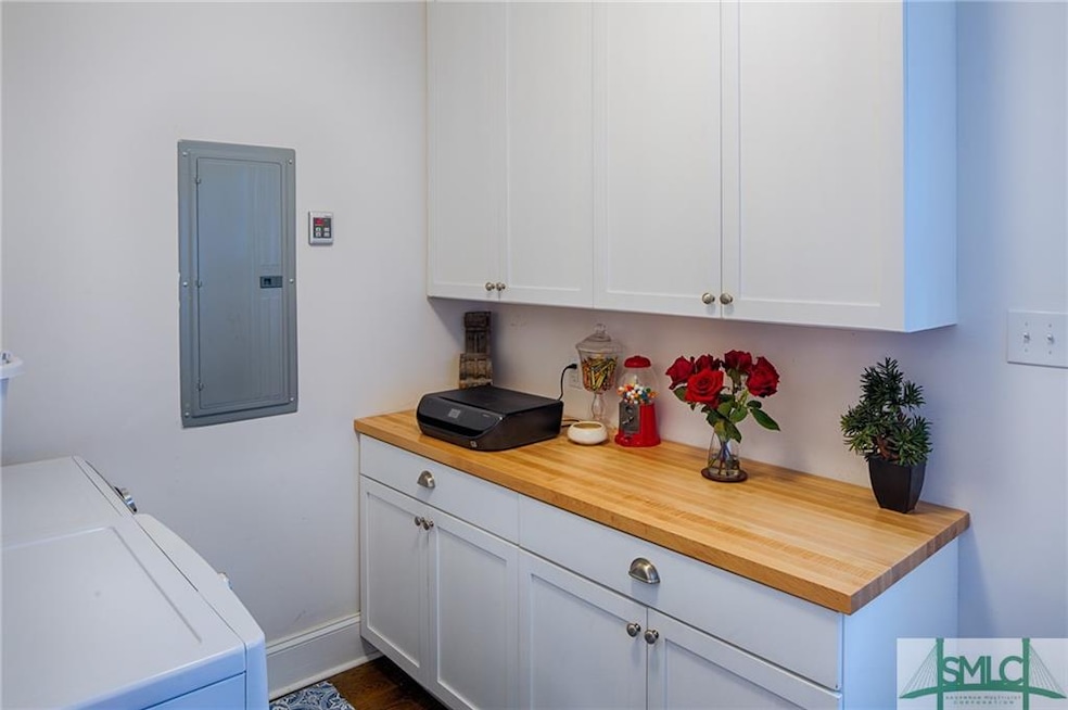 212 E 55th St, Savannah, GA 31405 - photo 1