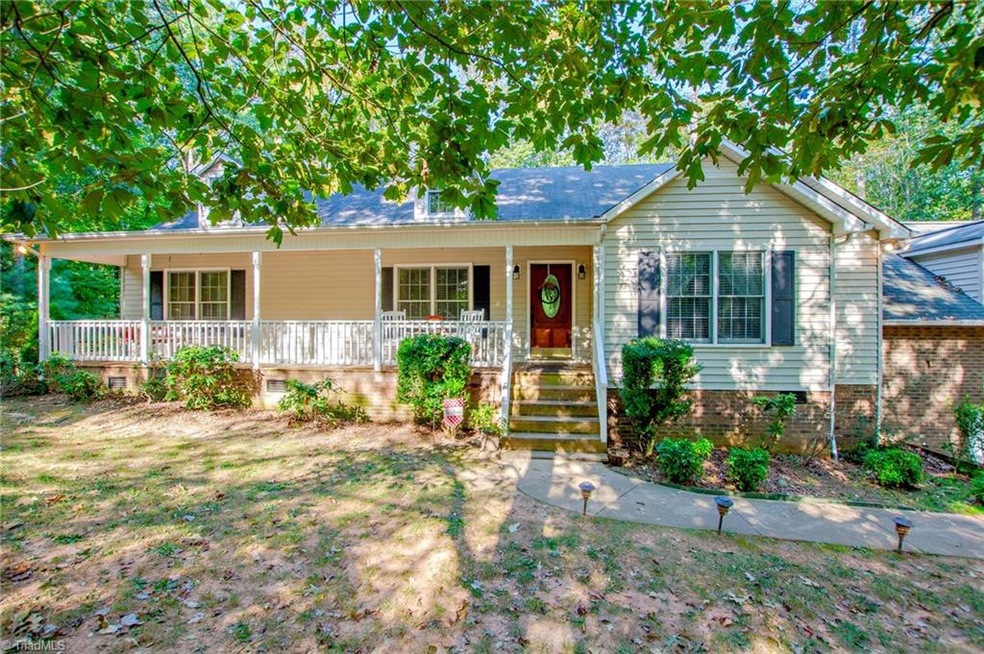 1714 Taylors Creek Dr, Asheboro, NC 27205 - photo 1