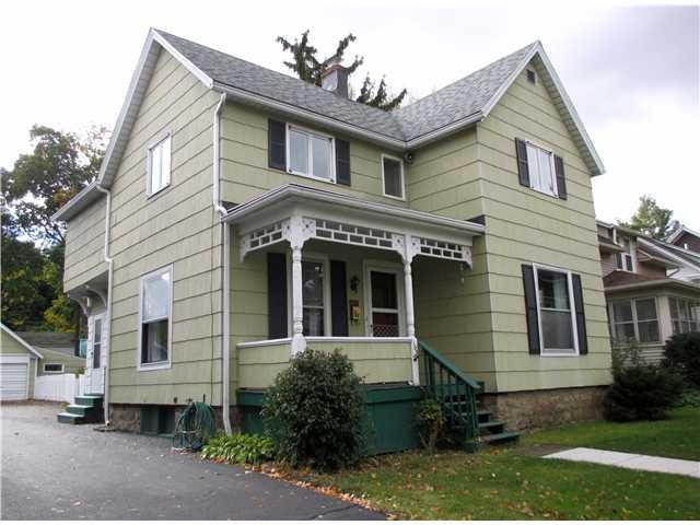 Exterior Front Super Cobbs Hill location!  Brand n