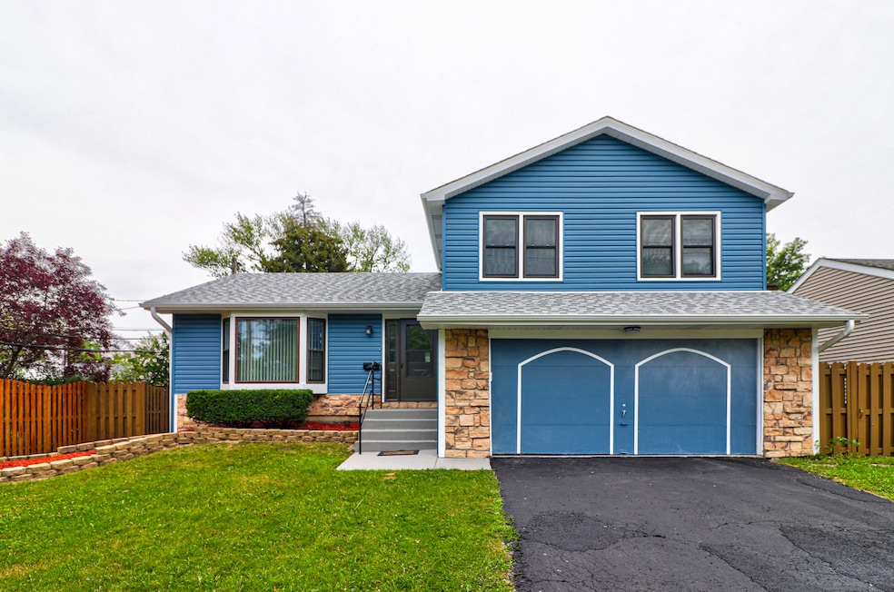 937 E Forest Ave, Des Plaines, IL 60018 - photo 1