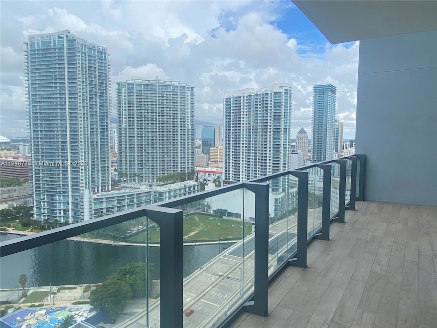 Reach Brickell City Centre unit 2106, Miami, FL 33131 - photo 1
