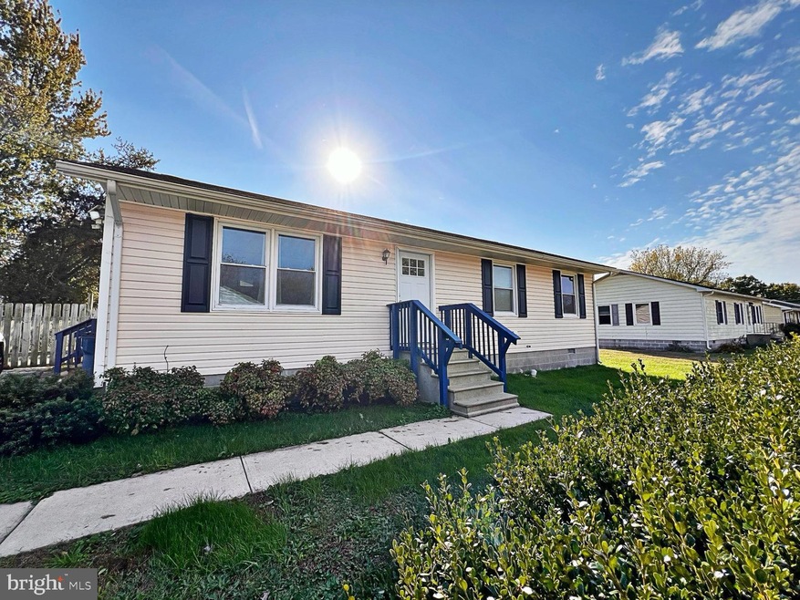 509 W 8th St, Laurel, DE 19956 - photo 1