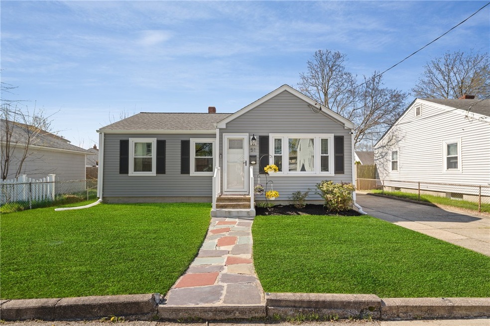 51 Benedict St, Pawtucket, RI 02861 - photo 1