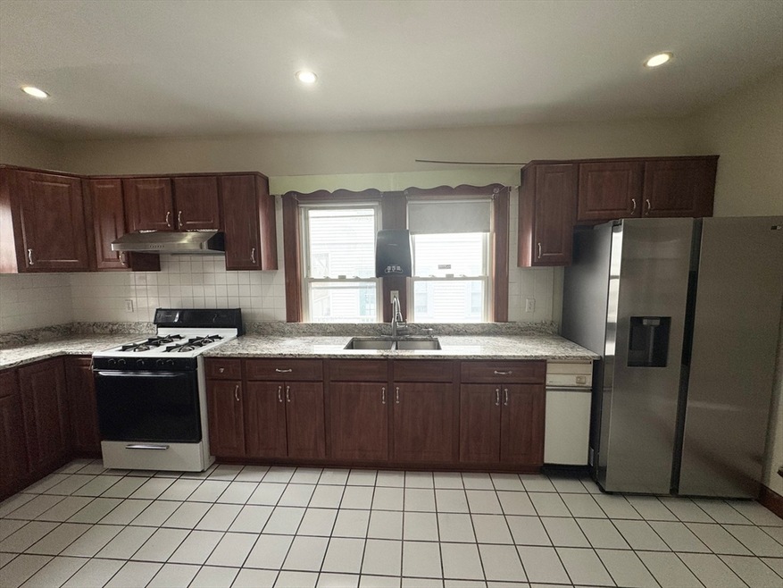 12 Frederick Ave unit 12, Medford, MA 02155 - photo 1