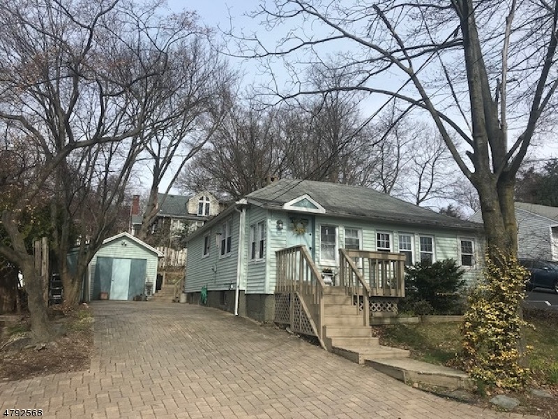 467 Lincoln Ave, Wyckoff, NJ 07481 - photo 1