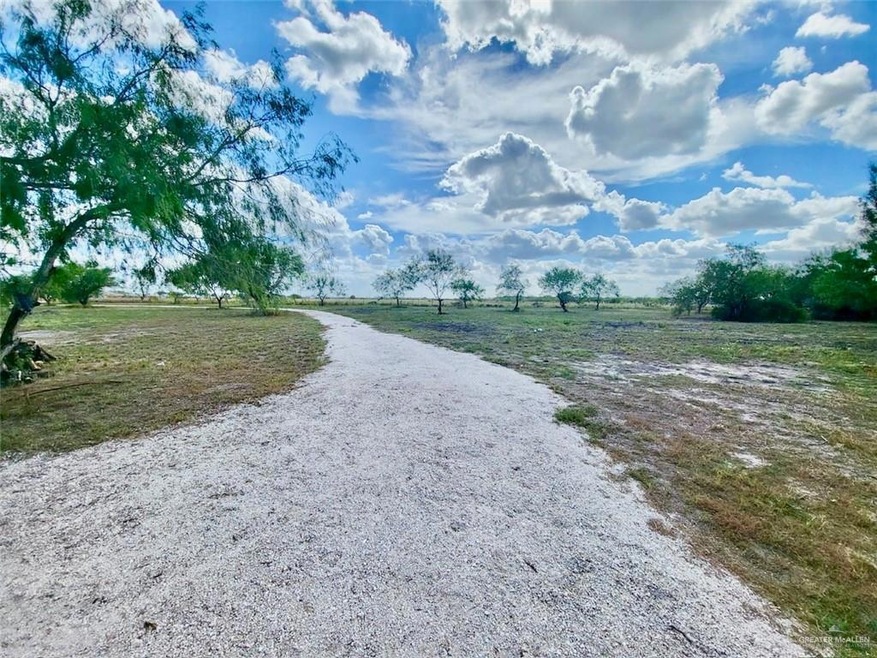 401 E Wisconsin Rd, Donna, TX 78537 - photo 1